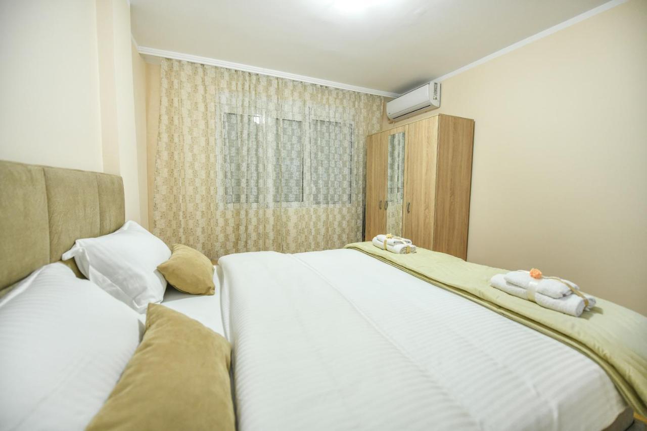 Apartman Centar 2 Podgorica Bagian luar foto