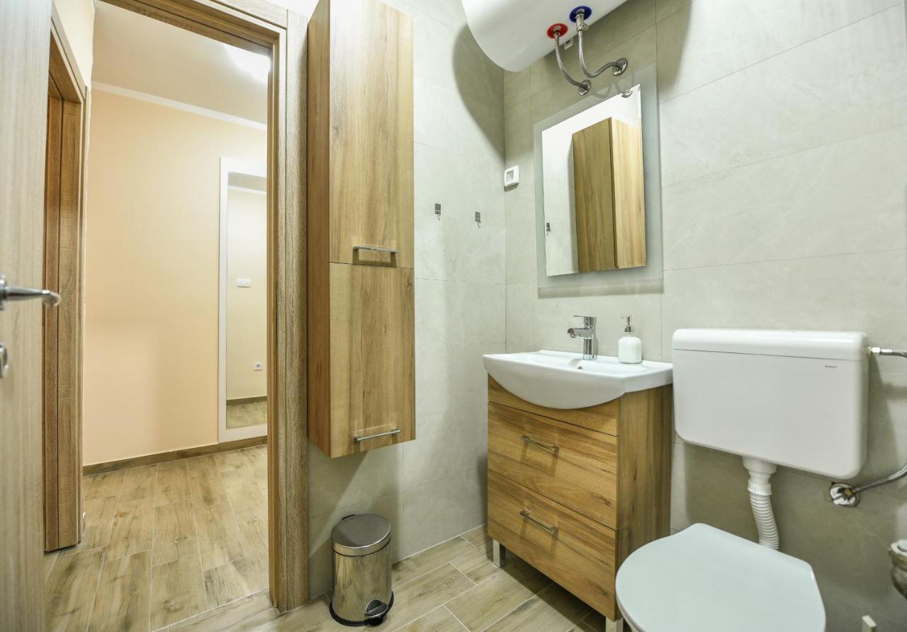 Apartman Centar 2 Podgorica Bagian luar foto